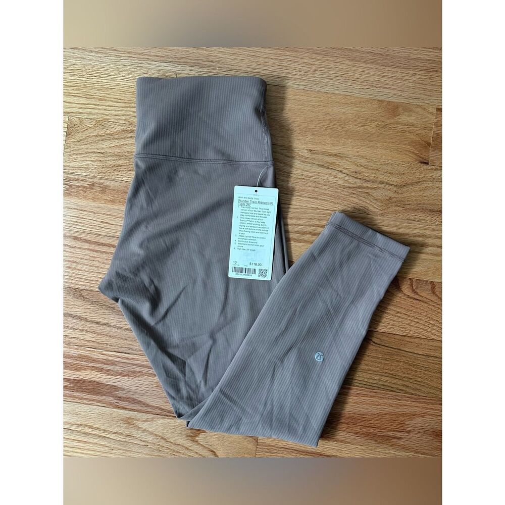 NWT 10 25” Wunder Train High-Rise Ribbed Leggings Womens Lululemon Taupe Beige